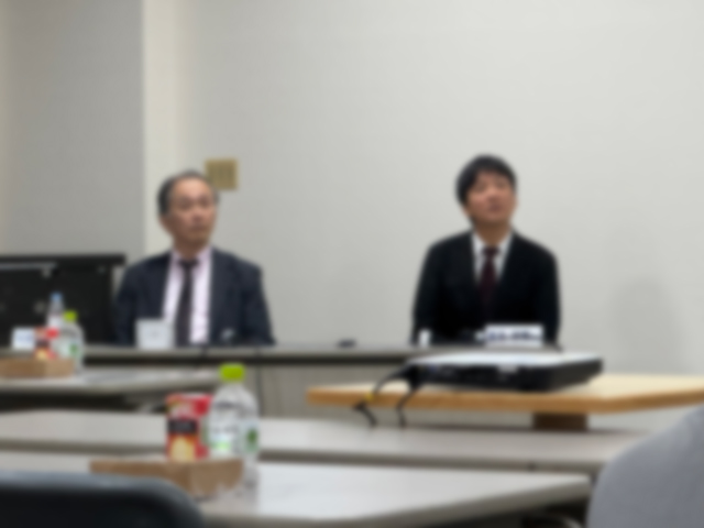 『病態に基づく慢性咳嗽に対する治療戦略』『慢性咳嗽診療の総論事項：呼吸器学会2015ガイドラインも踏まえて』